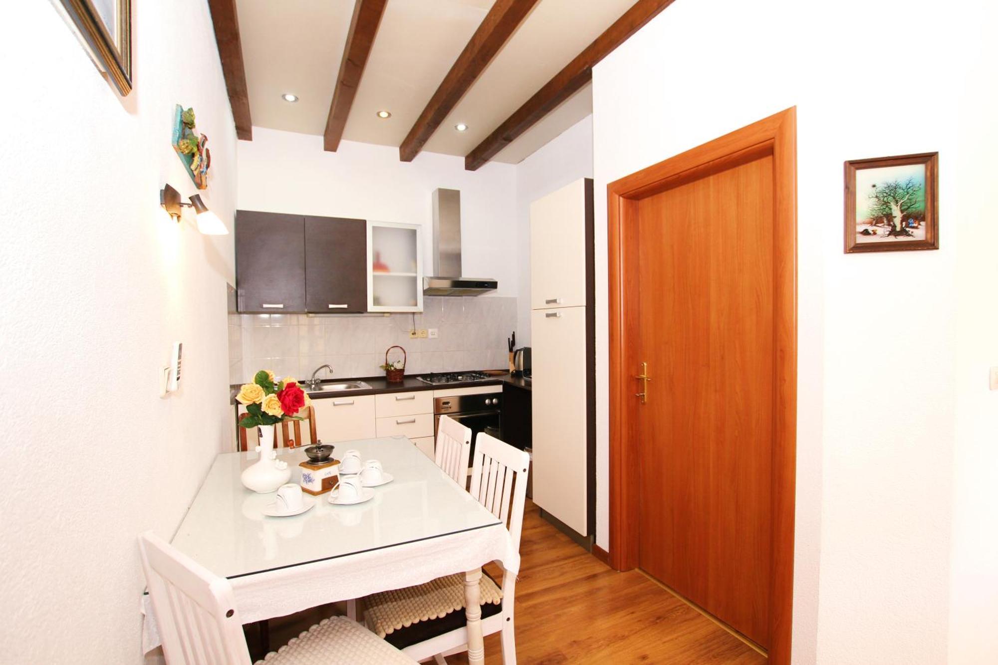 Apartments Tomi & Ivana Τρογκίρ Εξωτερικό φωτογραφία